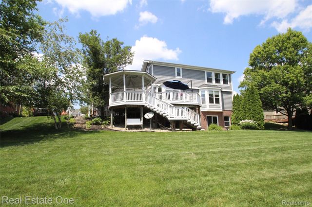 1809 Cheshire Lane, Commerce Charter Township, MI 48382