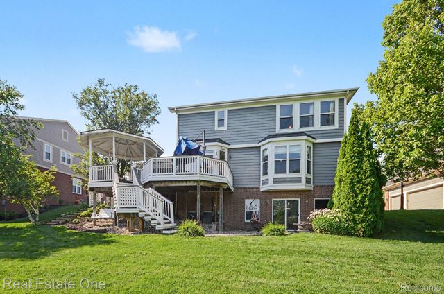 1809 Cheshire Lane, Commerce Charter Township, MI 48382