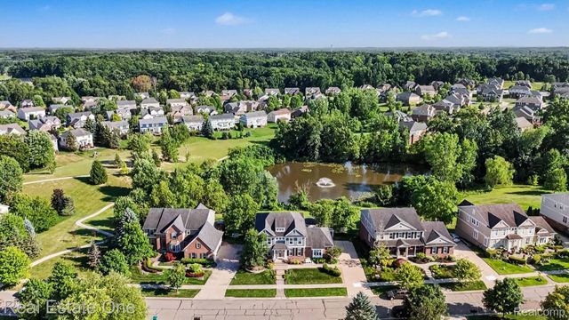 1809 Cheshire Lane, Commerce Charter Township, MI 48382