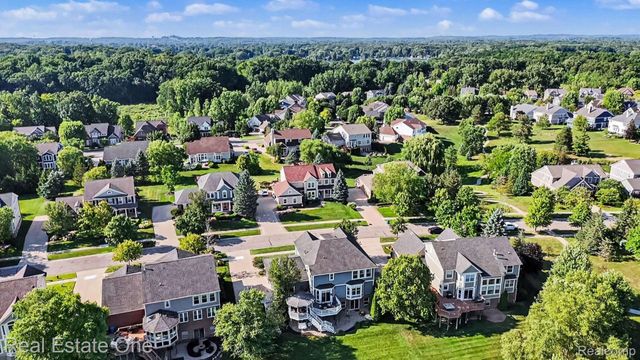 1809 Cheshire Lane, Commerce Charter Township, MI 48382