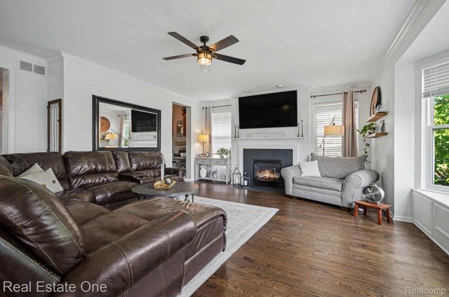 1809 Cheshire Lane, Commerce Charter Township, MI 48382