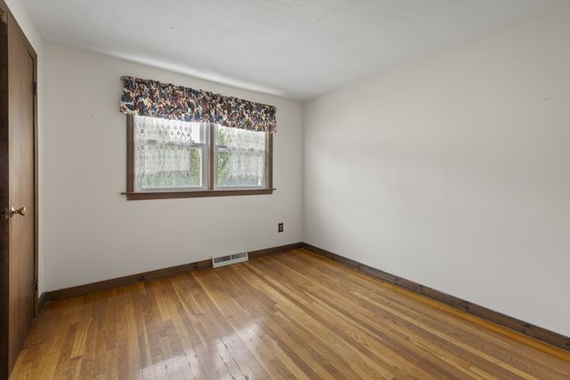 8 Russell Road, Whitman, MA 02382