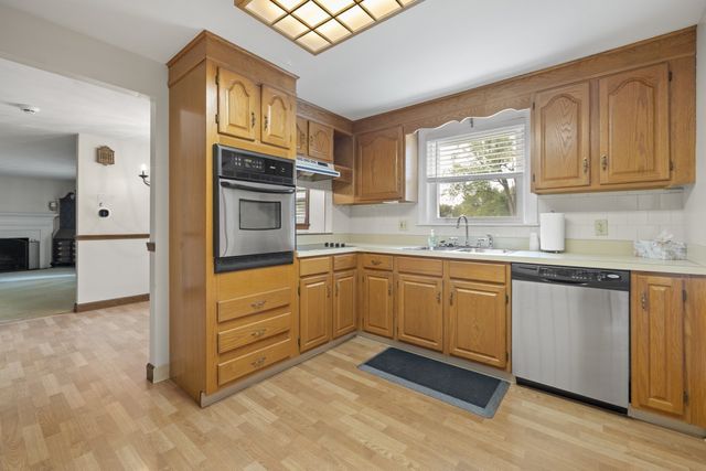 8 Russell Road, Whitman, MA 02382