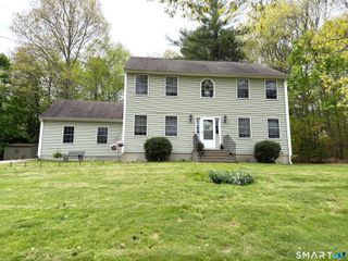 19 McKenna Avenue, Griswold, CT 06351