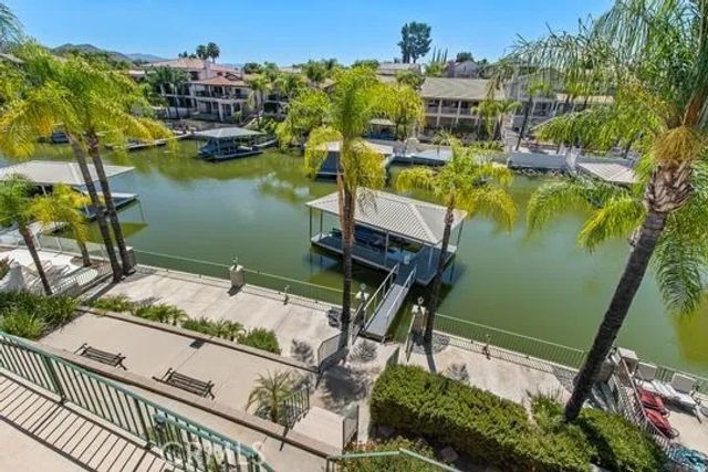 30181 Swan Point, Canyon Lake, CA 92587