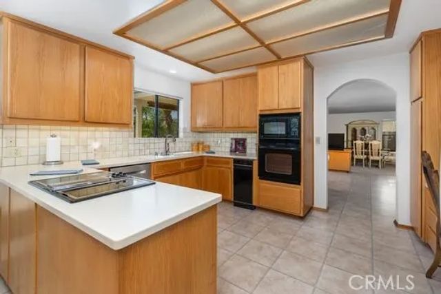 30181 Swan Point, Canyon Lake, CA 92587