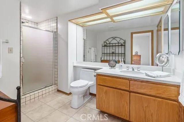 30181 Swan Point, Canyon Lake, CA 92587