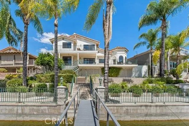 30181 Swan Point, Canyon Lake, CA 92587