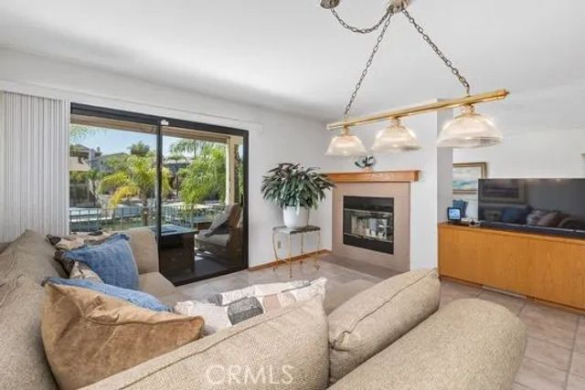 30181 Swan Point, Canyon Lake, CA 92587