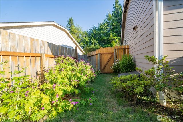 2928 Briar Lea Loop SE, Olympia, WA 98501