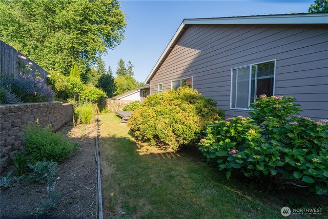 2928 Briar Lea Loop SE, Olympia, WA 98501