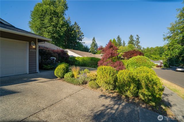 2928 Briar Lea Loop SE, Olympia, WA 98501