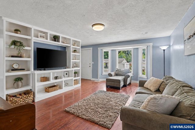 4967 Jennifer Ct S, Salem, OR 97302