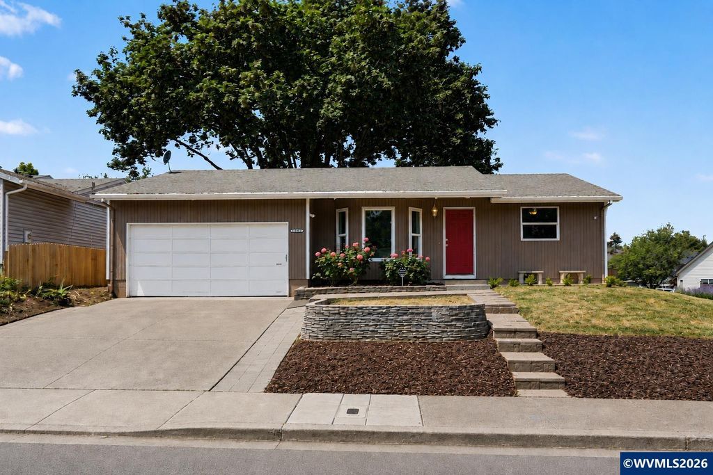 4967 Jennifer Ct S, Salem, OR 97302