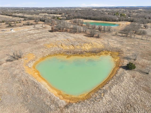 825 County Road 404, Alvarado, TX 76009