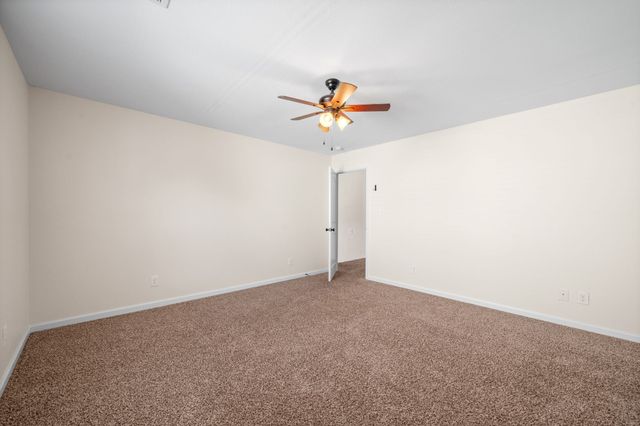 1214 Snowball Ln, Clarksville, TN 37042