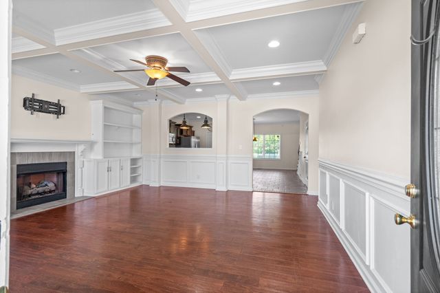 1214 Snowball Ln, Clarksville, TN 37042