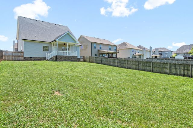 1214 Snowball Ln, Clarksville, TN 37042