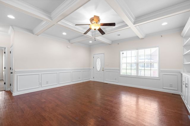 1214 Snowball Ln, Clarksville, TN 37042