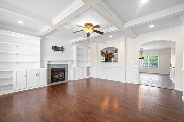 1214 Snowball Ln, Clarksville, TN 37042