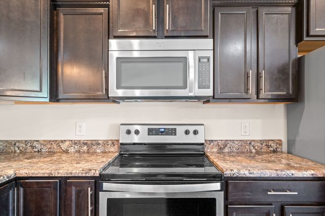 1214 Snowball Ln, Clarksville, TN 37042