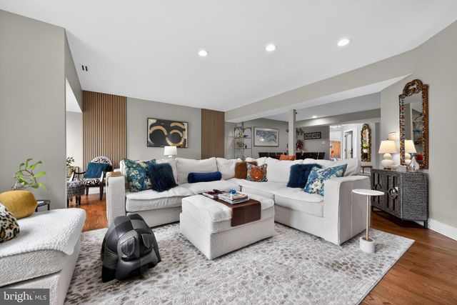 1411 CHANTICLEER, Cherry Hill, NJ 08003