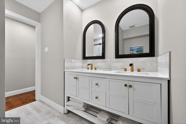 1411 CHANTICLEER, Cherry Hill, NJ 08003