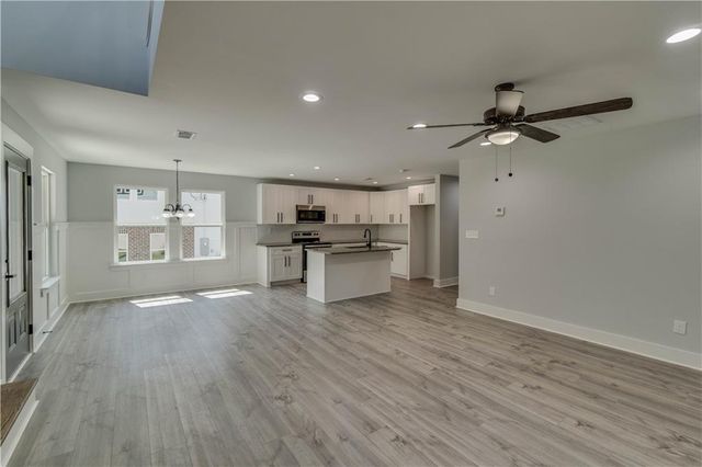 2389 A Highpoint Road, Snellville, GA 30078