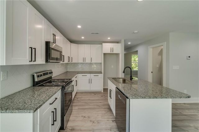 2389 A Highpoint Road, Snellville, GA 30078