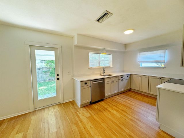 63 Dumas St, St Augustine, FL 32084