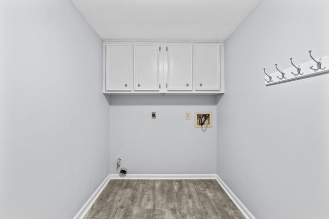 13209 Pleasant Forest Drive, Little Rock, AR 72212