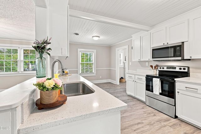 209 N Watauga Avenue, Dunn, NC 28334