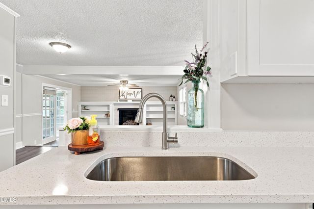 209 N Watauga Avenue, Dunn, NC 28334