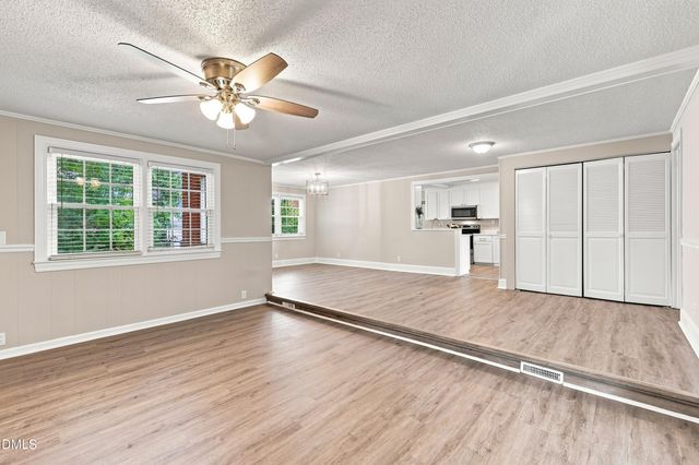 209 N Watauga Avenue, Dunn, NC 28334