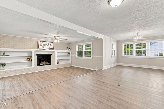 209 N Watauga Avenue, Dunn, NC 28334