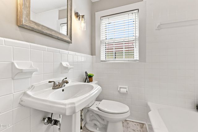 209 N Watauga Avenue, Dunn, NC 28334