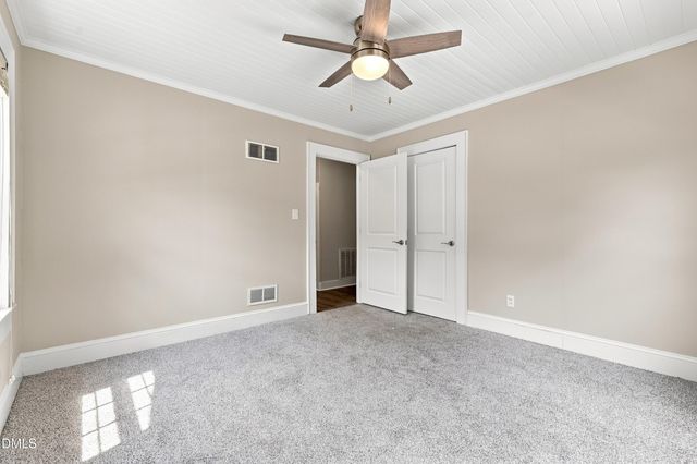 209 N Watauga Avenue, Dunn, NC 28334