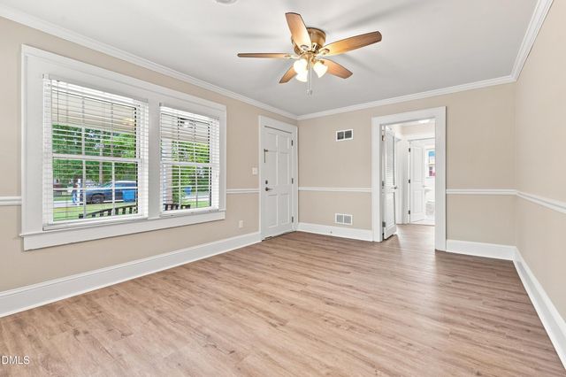 209 N Watauga Avenue, Dunn, NC 28334