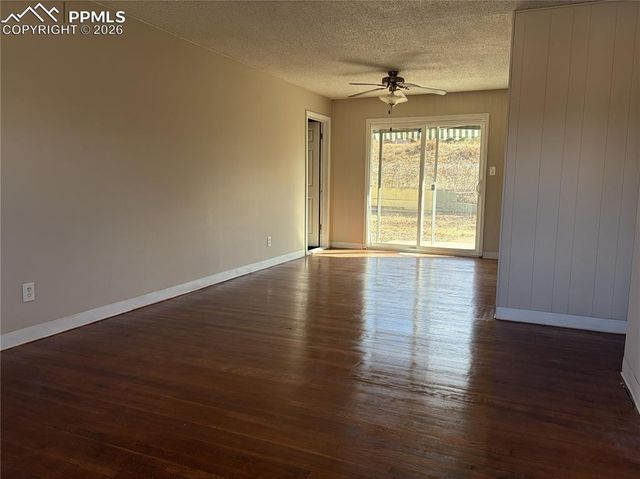 1109 Evergreen Drive, Colorado Springs, CO 80911