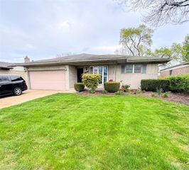31090 Mc Namee, Fraser, MI 48026