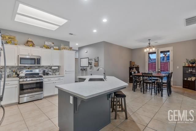 11408 N Presidential Road, Bakersfield, CA 93312