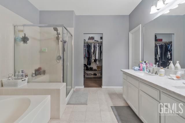 11408 N Presidential Road, Bakersfield, CA 93312