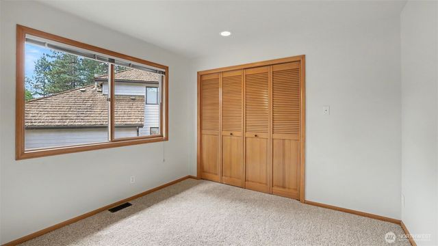 10711 177th Court NE, Redmond, WA 98052
