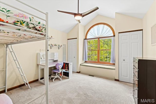 913 Glen Hollow Drive, O'fallon, IL 62269