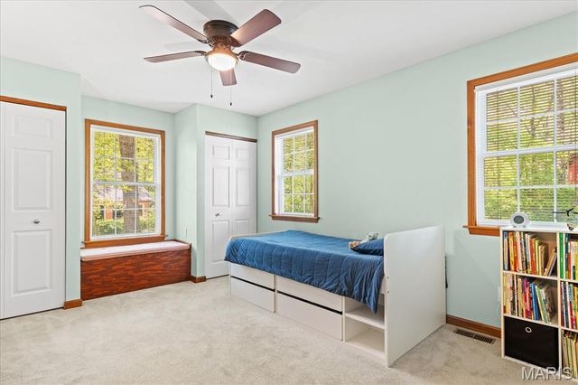 913 Glen Hollow Drive, O'fallon, IL 62269