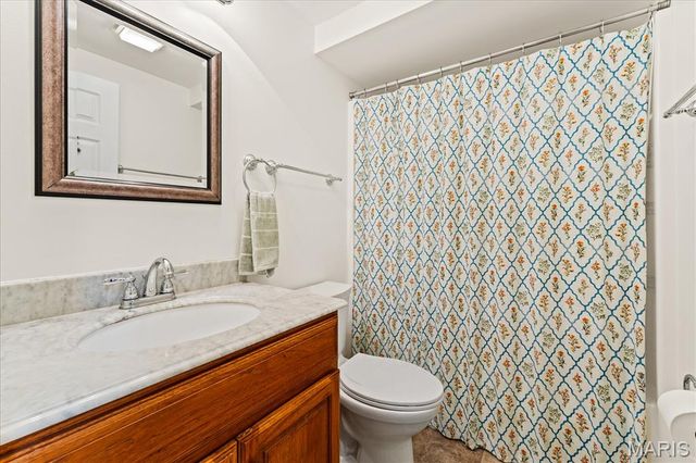 913 Glen Hollow Drive, O'fallon, IL 62269