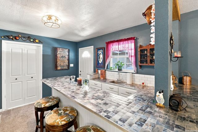 652 TAMARACK DR, Canyon Lake, TX 78133