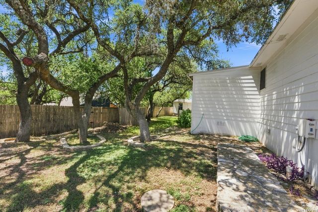 652 TAMARACK DR, Canyon Lake, TX 78133