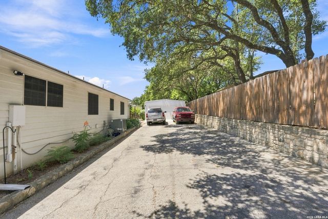 652 TAMARACK DR, Canyon Lake, TX 78133