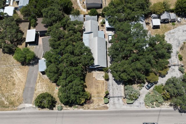 652 TAMARACK DR, Canyon Lake, TX 78133